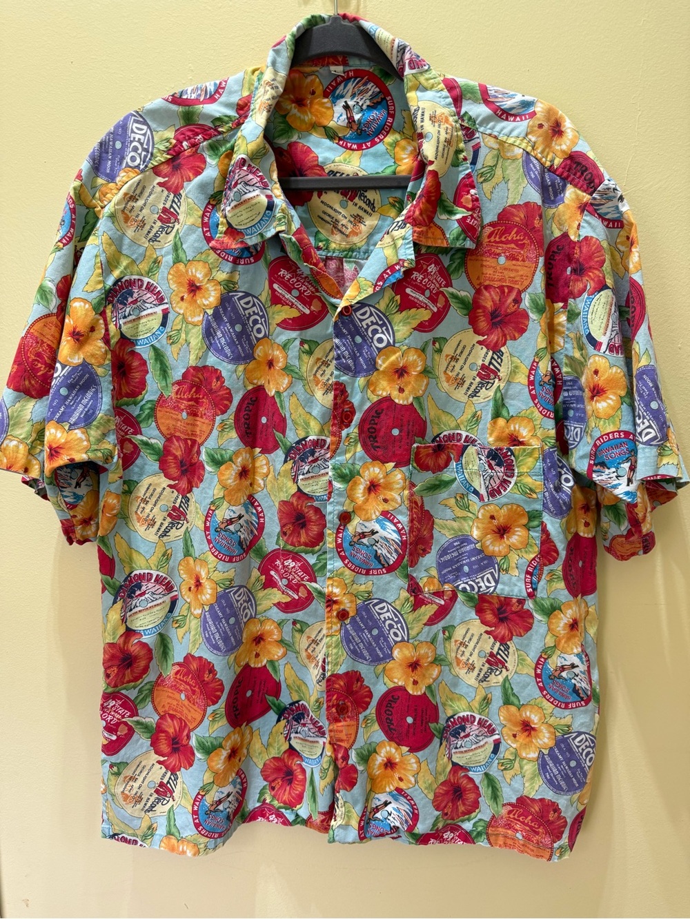 Men's Tropical Floral Button-Up Shirt in Multi-Color